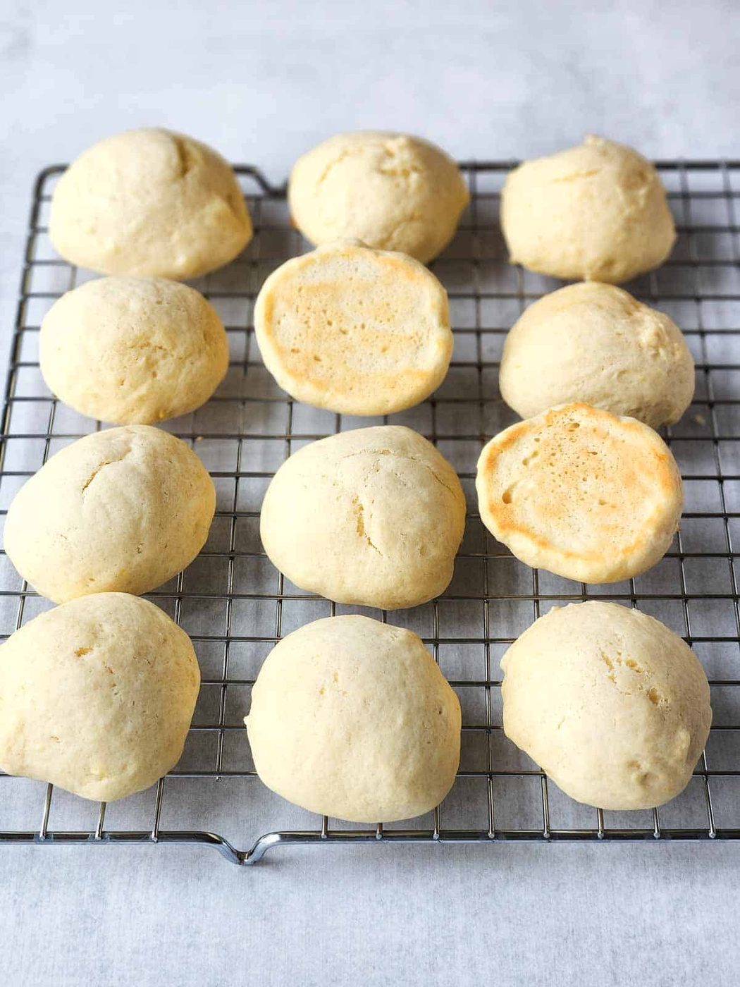 Cookies on a wire rack.