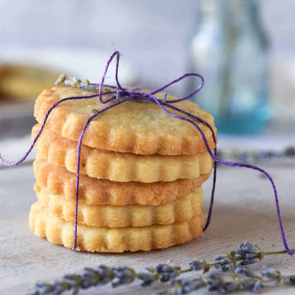 Lemon Lavender Shortbread Cookies