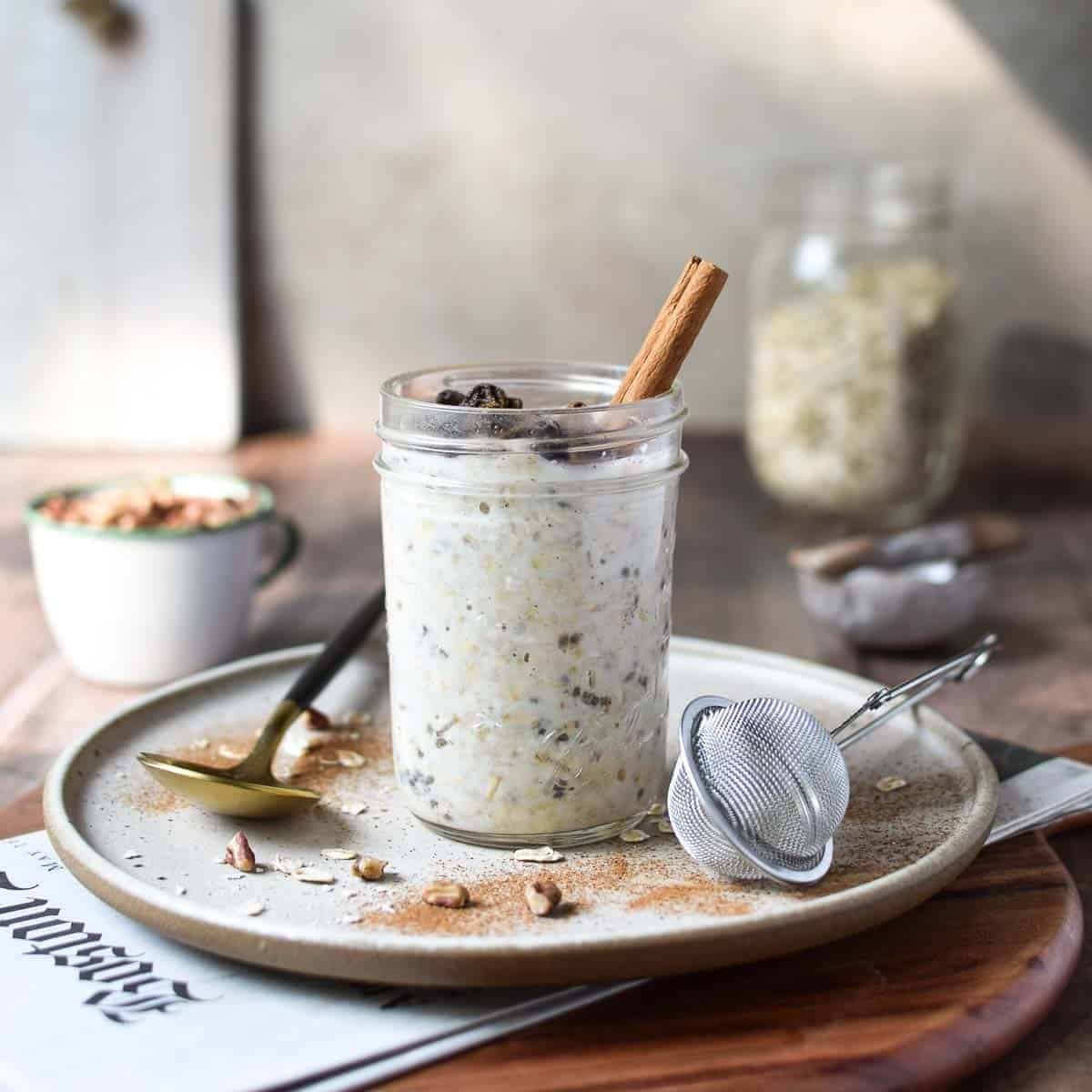 Maple Raisin Overnight Oats