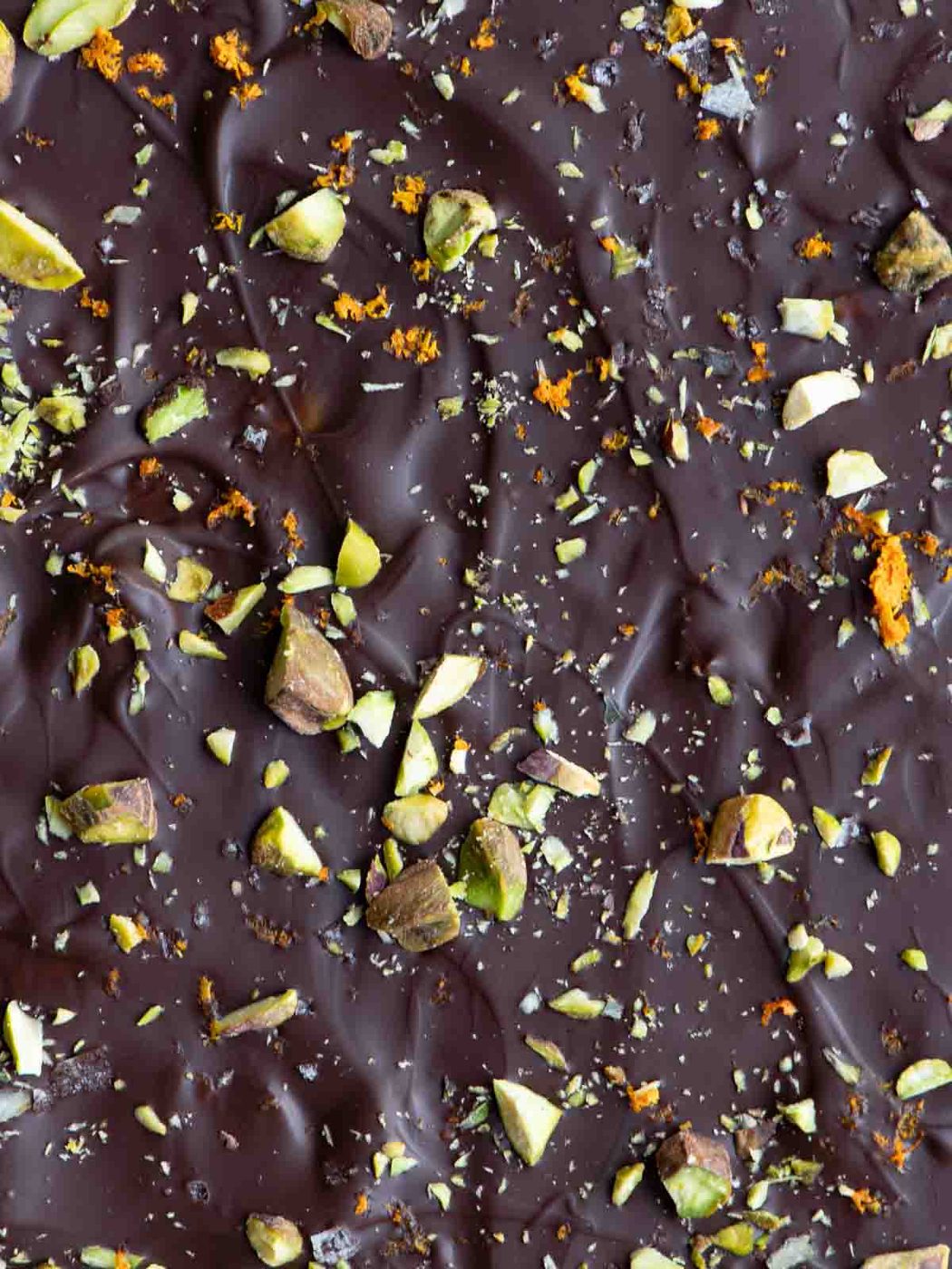 Overview of pistachio date bark.