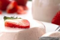 Keto Strawberry Panna Cotta Bliss