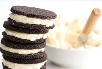 Keto Chocolate Creme Cookies