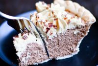 Indulgent No-Bake Chocolate Silk Pie Effortlessly Delicious