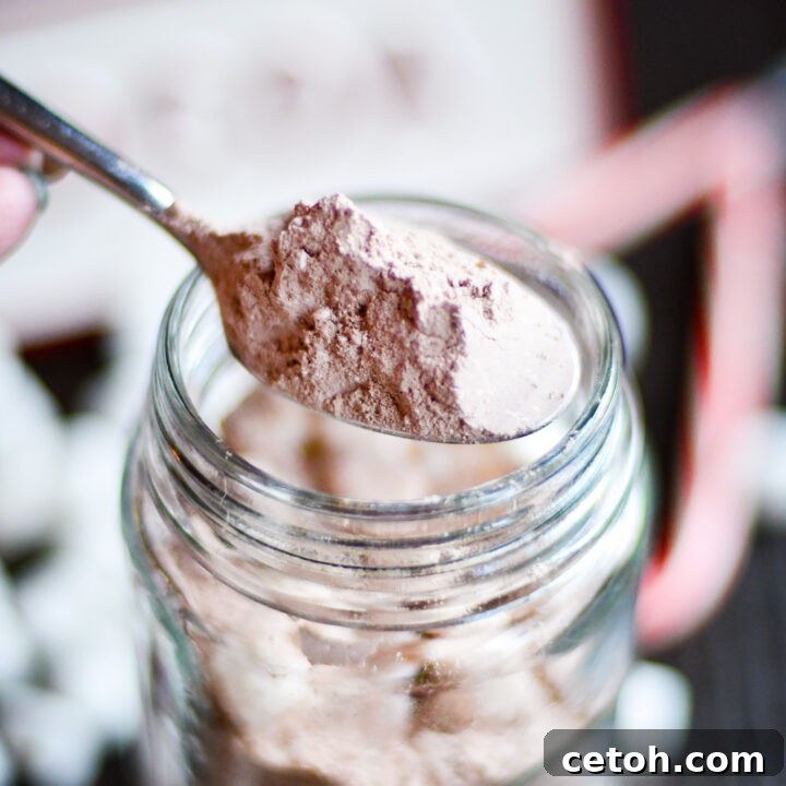 Delicious Homemade Hot Chocolate Mix, a Cost-Effective and Customizable Treat