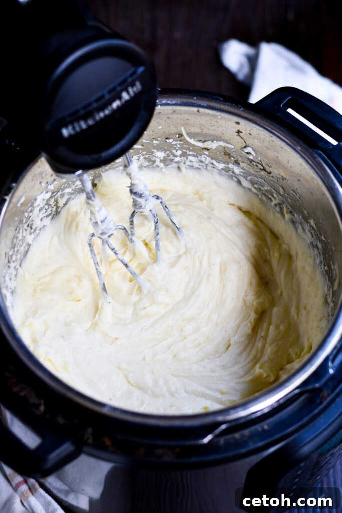Foolproof Instant Pot Mashed Potatoes 4 Simplify your Thanksgiving prep with Easy Instant Pot Mashed Potatoes. Creamy goodness, minus the hassle. An effortless hit for your holiday table!