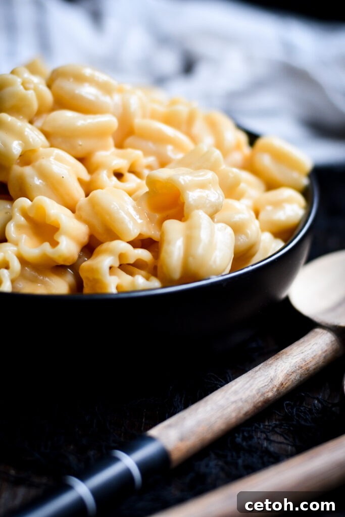 Halloween dinner just got tastier with our Pumpkin Mac 'n' Cheese. An enchanting dish for the whole family.