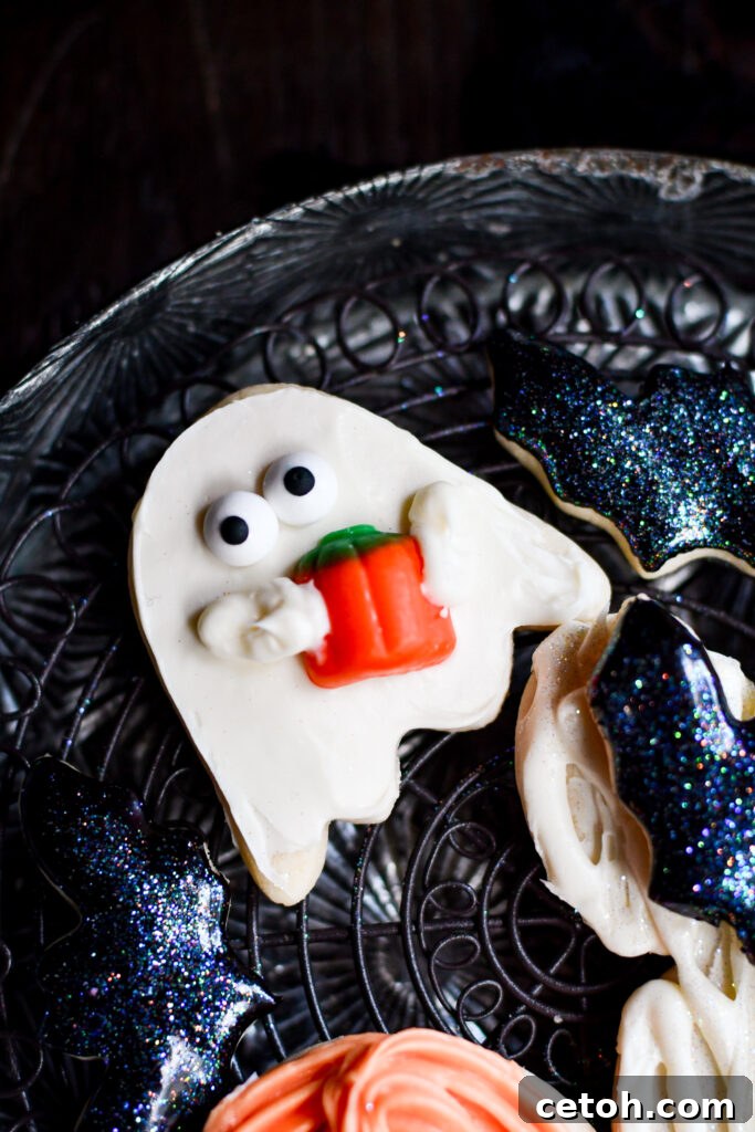 Get ready for a spooktacular Halloween with our delicious sugar cookie inspiration.