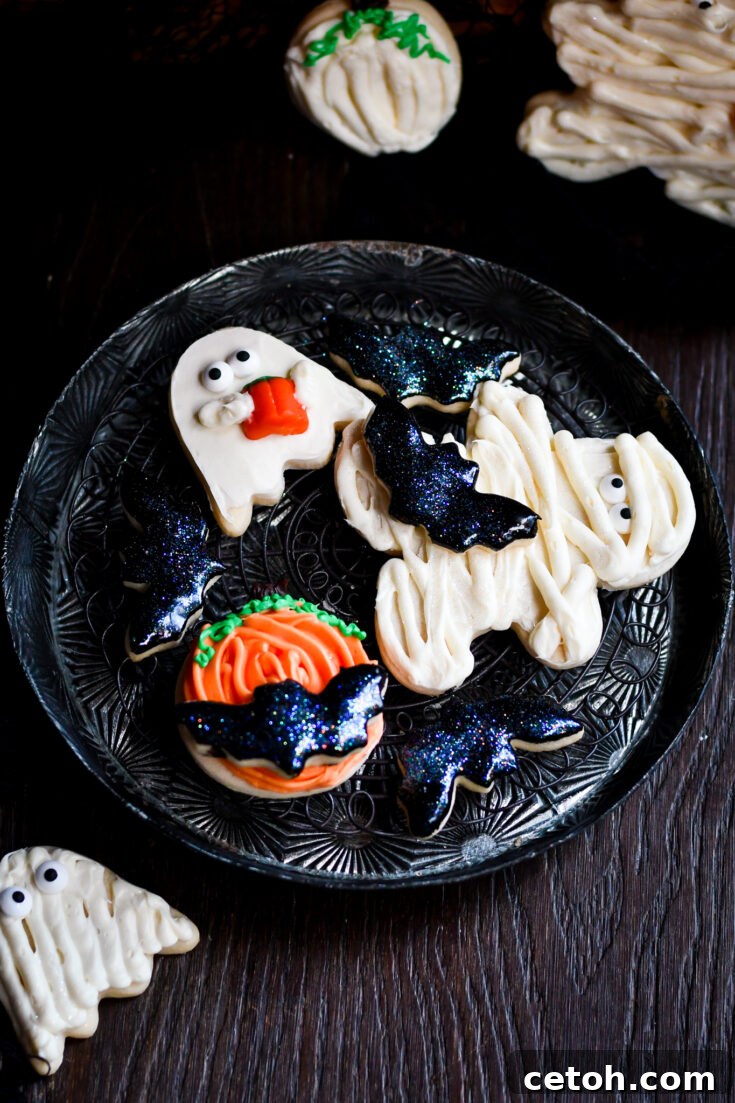 Did you make this recipe? Share your Halloween sugar cookies on Instagram!