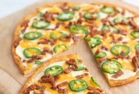Indulgent Keto Jalapeño Popper Pizza