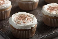 Velvet Vanilla Latte Cupcakes