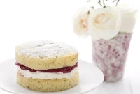 Petite Victoria Sponge for Two