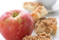 Low-Carb Apple Cheesecake Squares