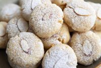 Delicious Keto Amaretti Bites